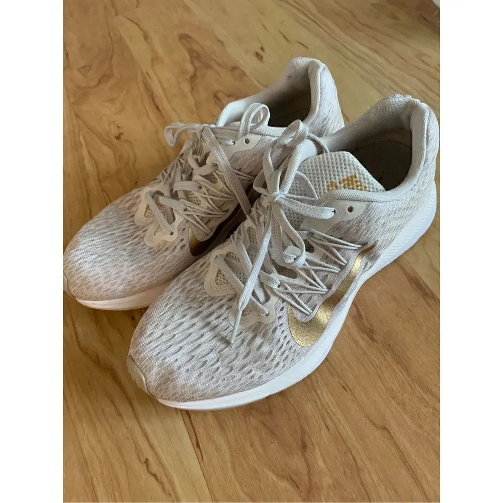Nike sneakers size 7 white/off white winflo 5
